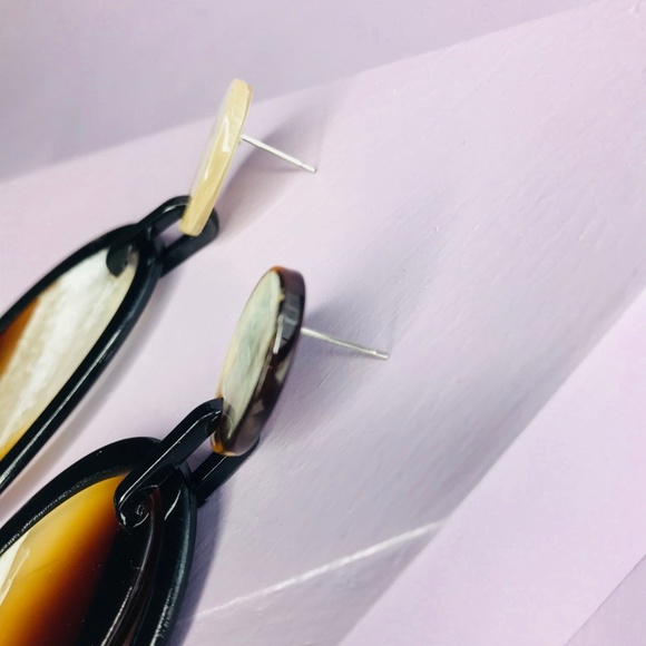 🆑 Orbital Oval Dangles in Black and Brown - Picture 6 of 7